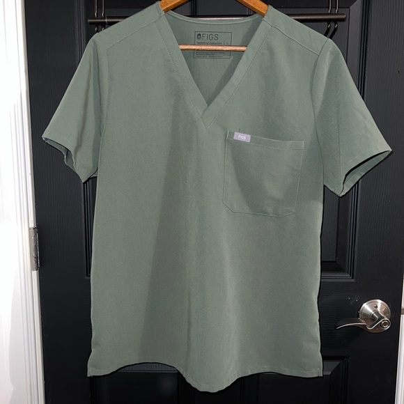 Catarina Figs Large Scrub Top Moss - Picture 1 of 2